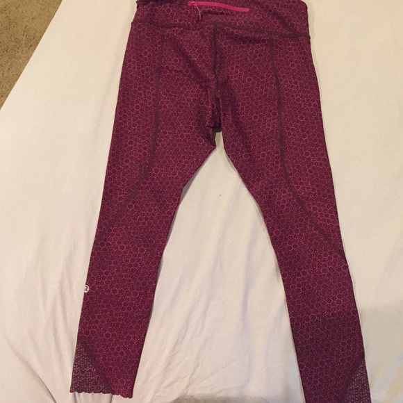 Tight stuff tight lululemon legging - Picture 5 of 6